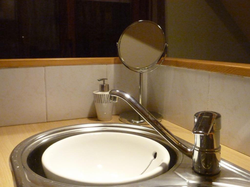 Guesthouse Kolibriehuys Nieuwkerke Pokój zdjęcie